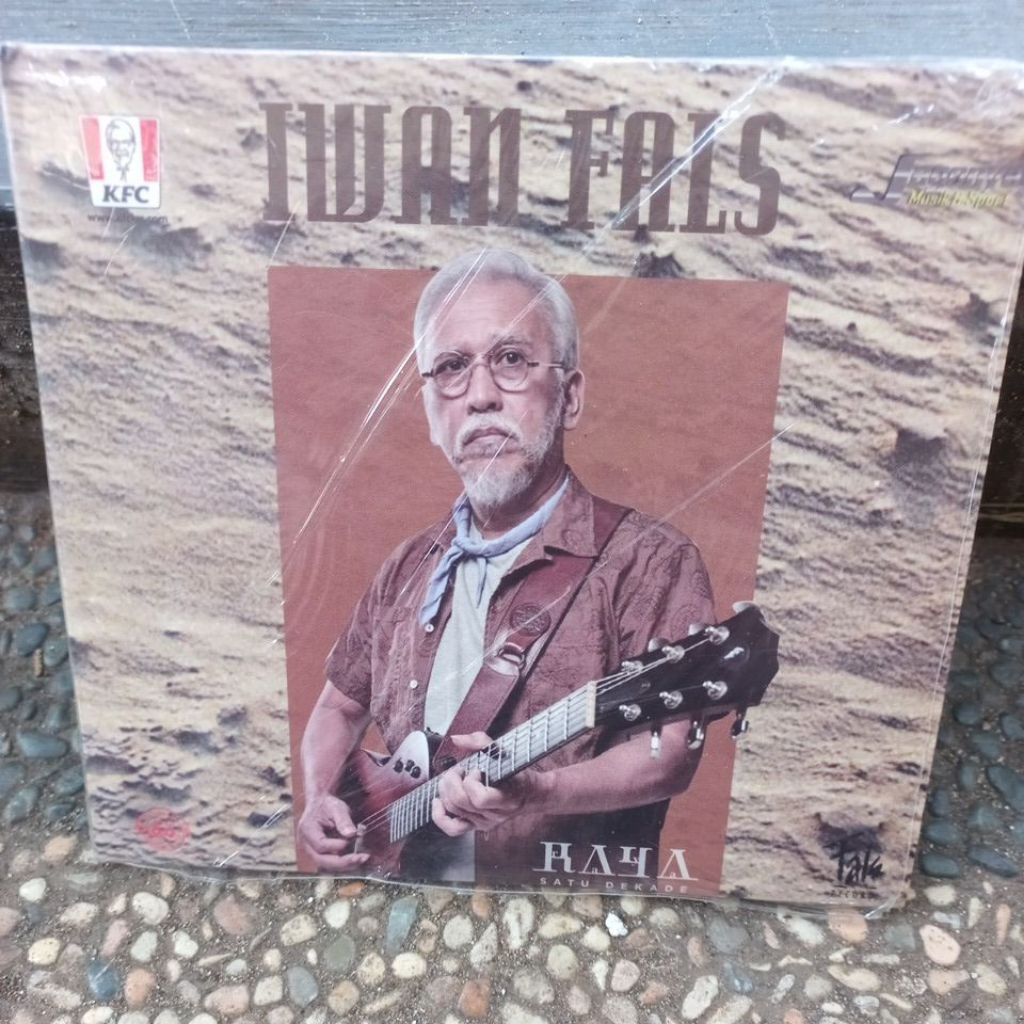 cd iwan fals - raya album
