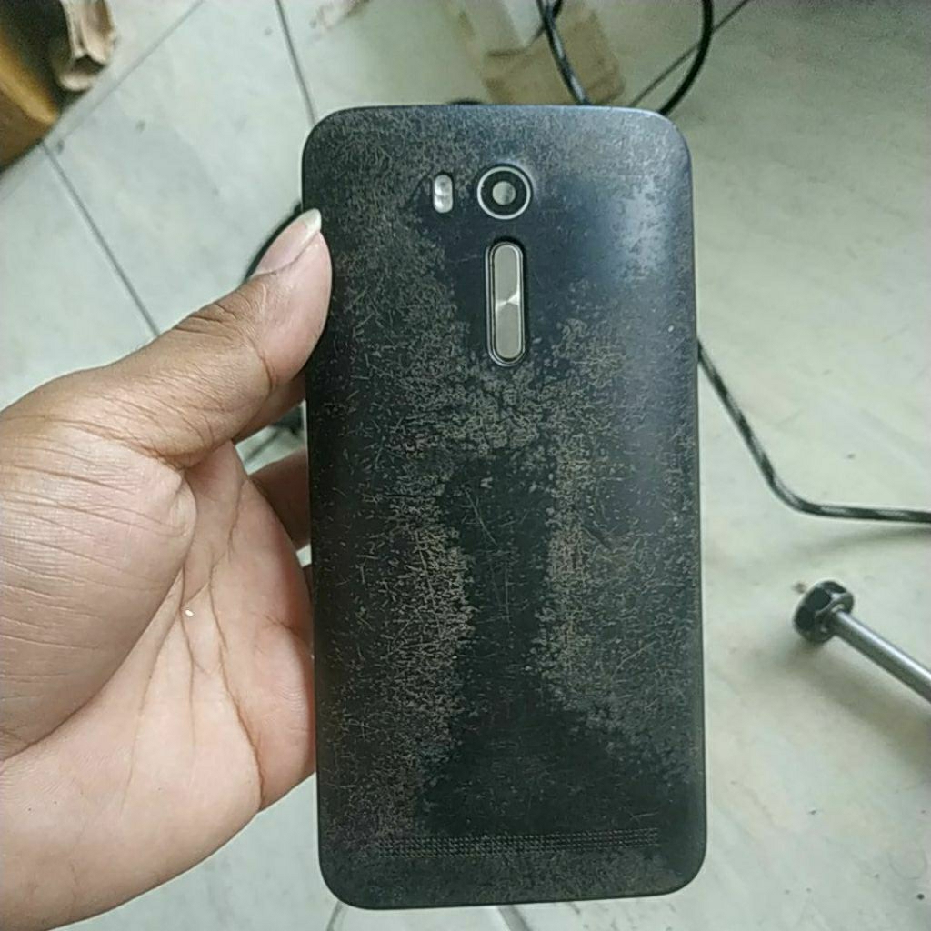 casing bekas Asus Zenfone 2 laser