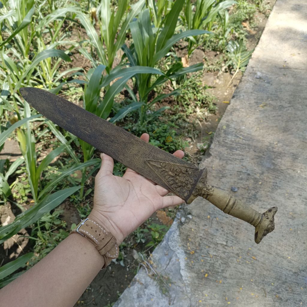 kadga temuan kuningan sari