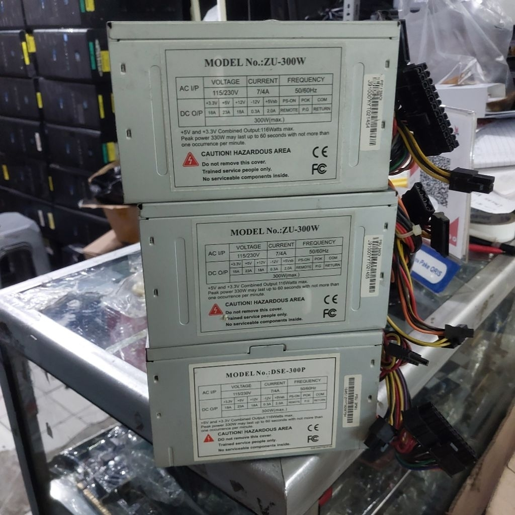 psu power supply zyrex 300watt copotan cpu builtup zyrex 24pin  murah