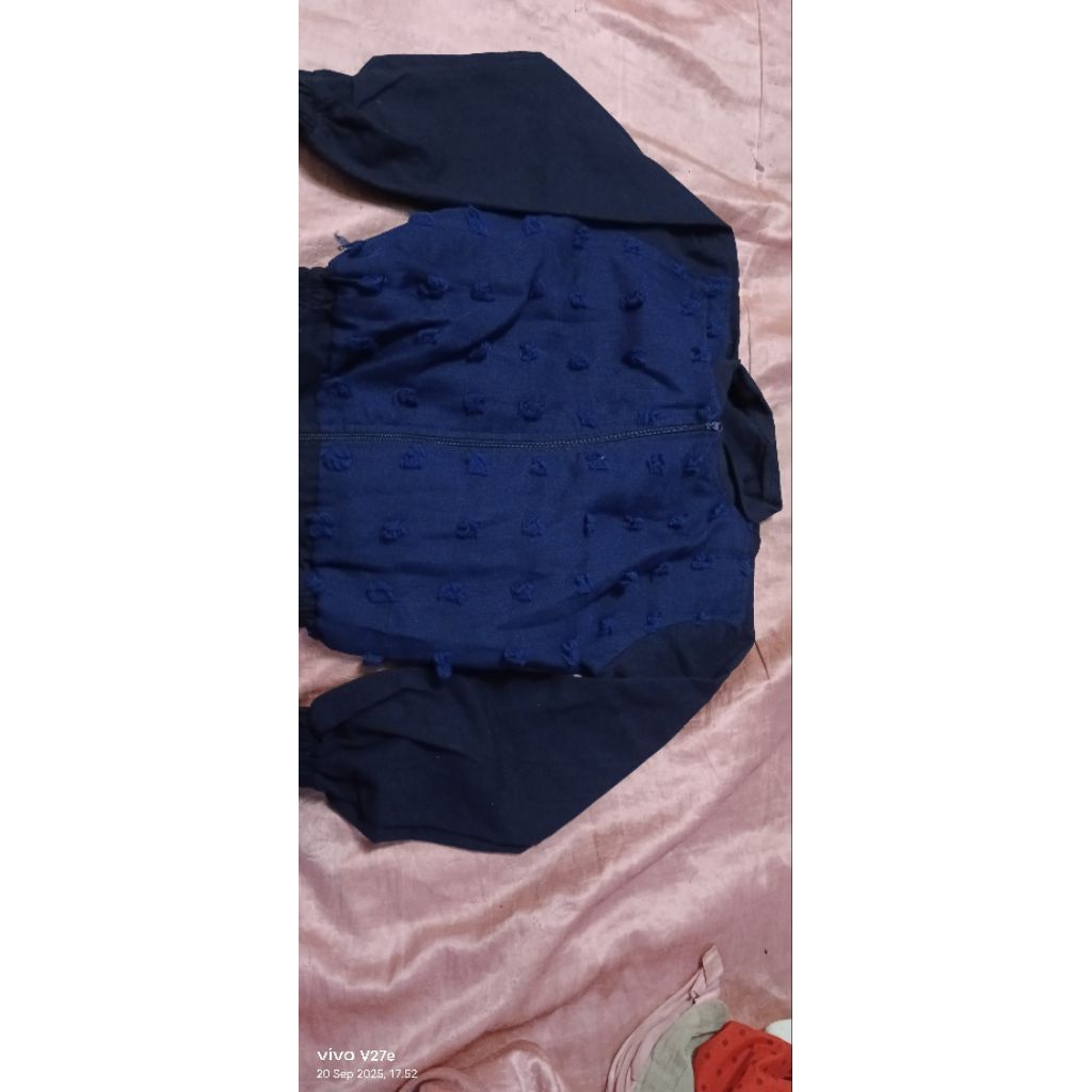 Preloved jaket biru dongker