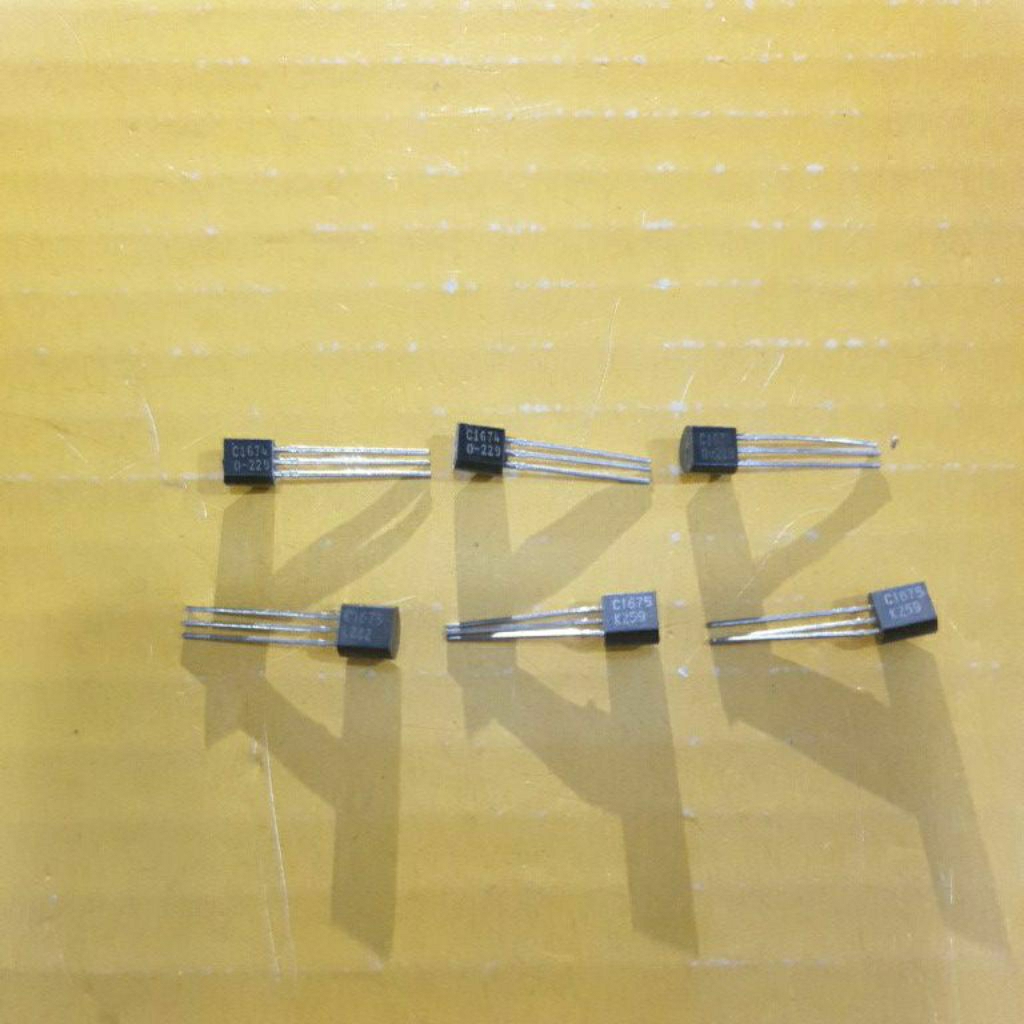 C 1674  &  C 1675  TRANSISTOR NPN ASLI