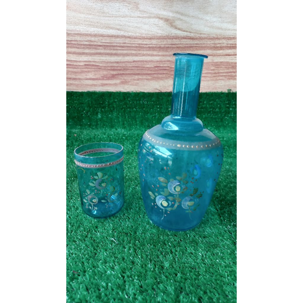 Botol Minuman Antik Kristal