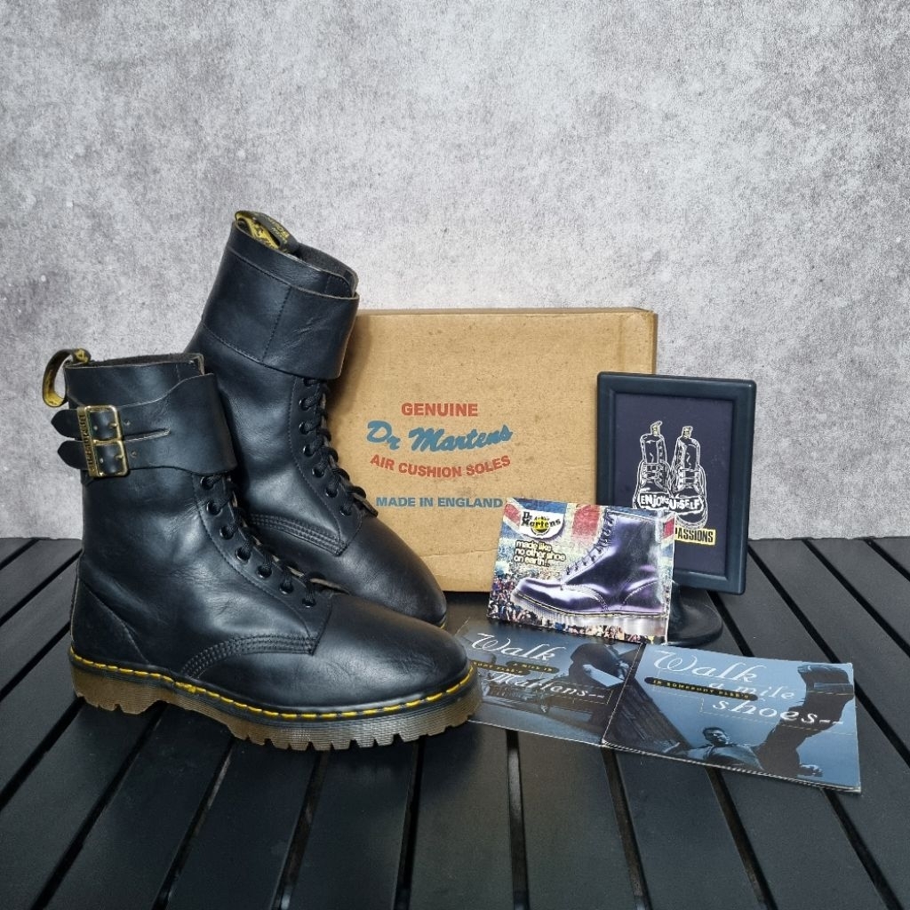 Dr Martens 1490 Strap Black 9uk Made in England MIE Solovair Docmart