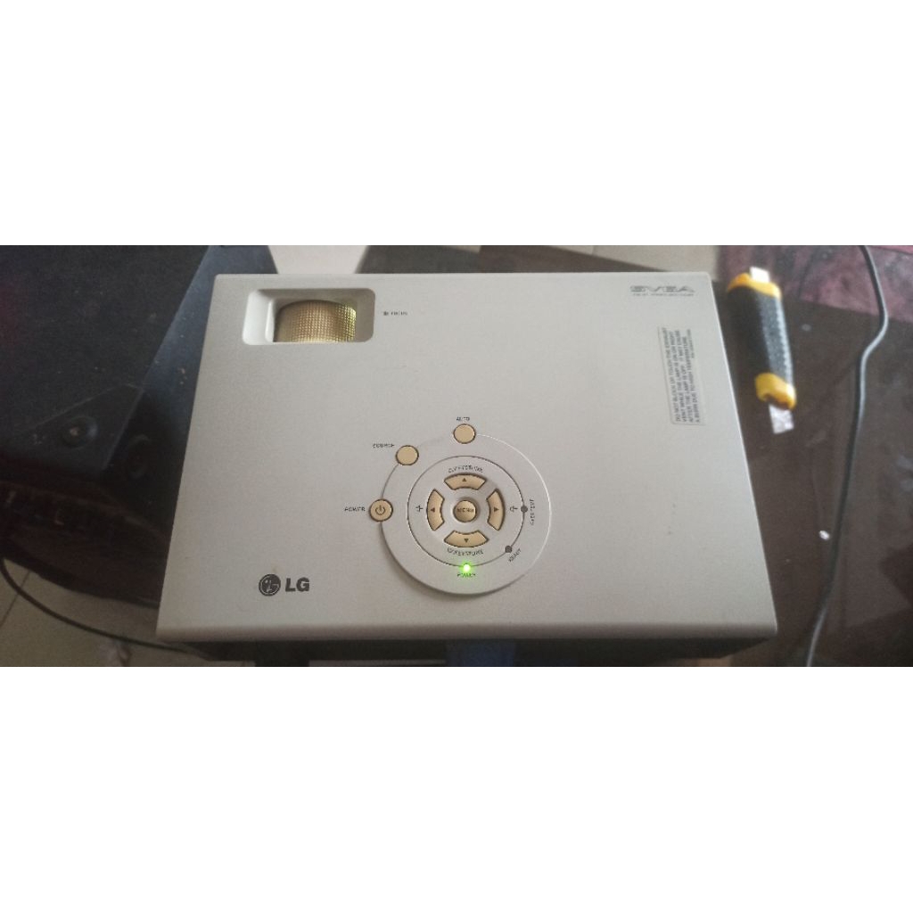 dlp projector LG Ds420