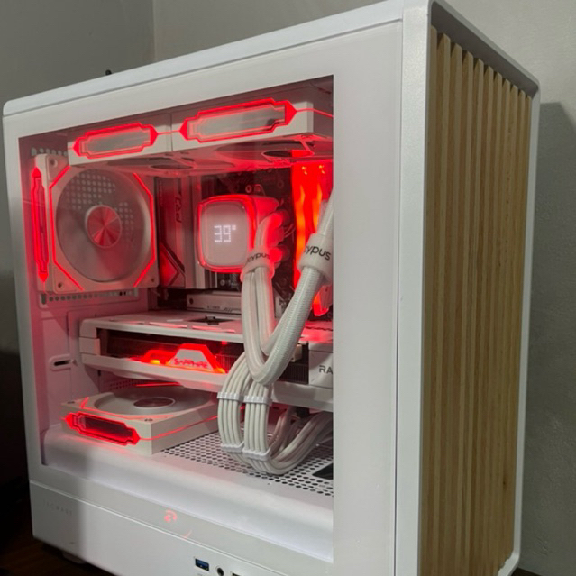 PC Gaming Ryzen 5 7600X | RX 7700 XT 12 GB all white