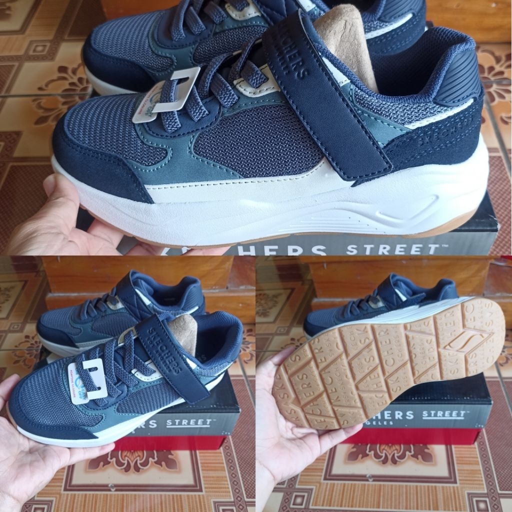 Sepatu anak skechers warna navy