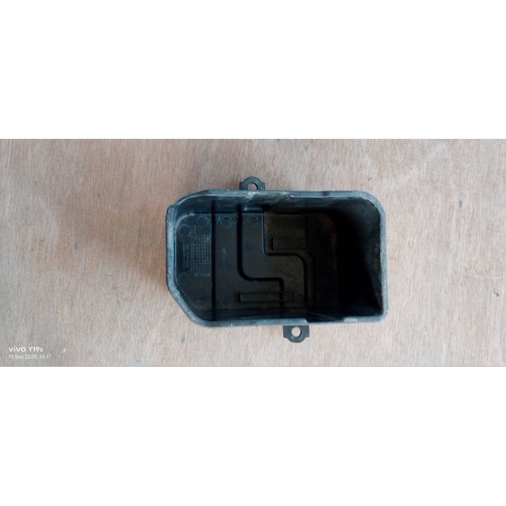 Tutup Aki Accu Dalam Honda Beat Fi Vario 110 Fi Lama Ori Copotan Motor