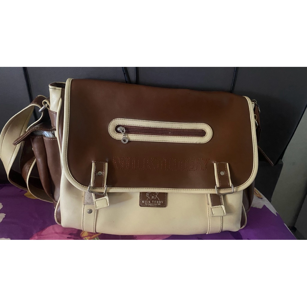 Preloved Tas Milk Teddy Selempang Coklat