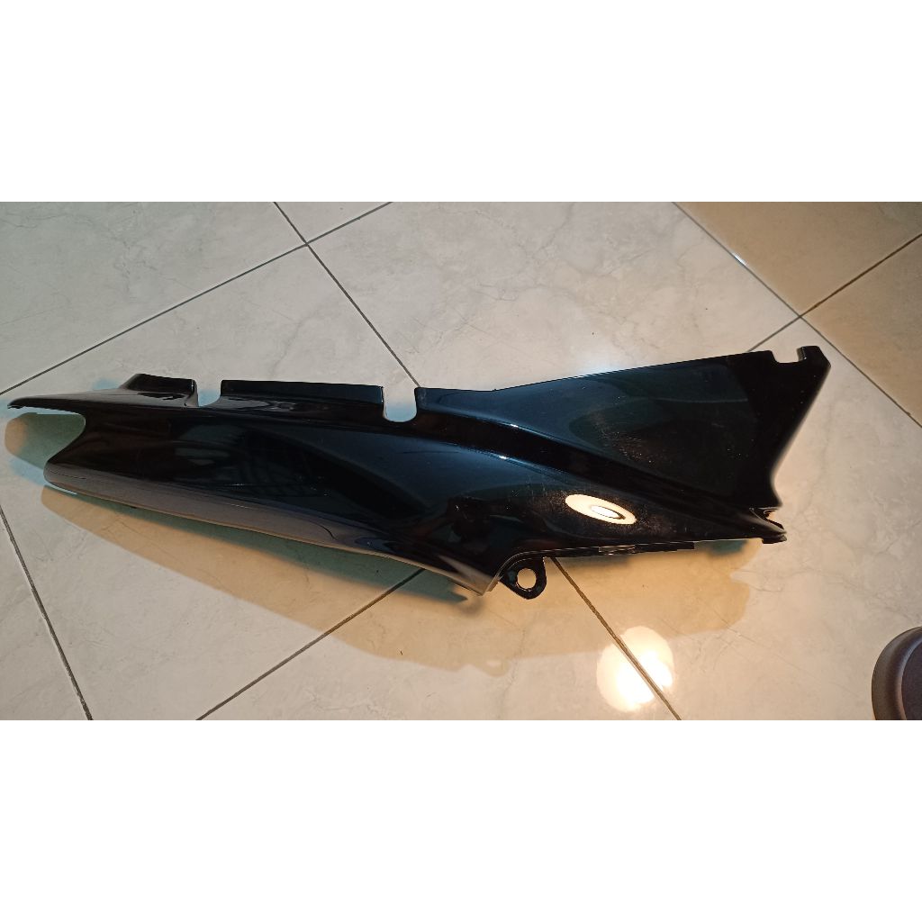 Body Belakang KANAN Supra X XX V Fit Lama Strong Hitam