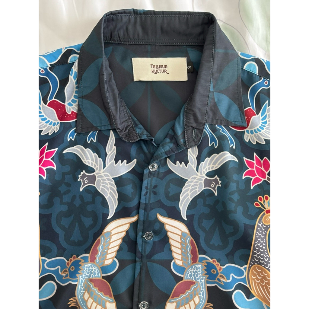 Baju telusur kultur preloved batik