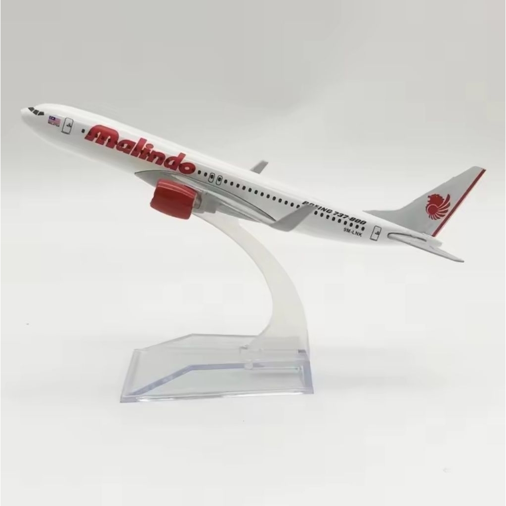 Miniatur Pesawat Malindo Air Boeing B737 Panjang 16cm Bahan Metal