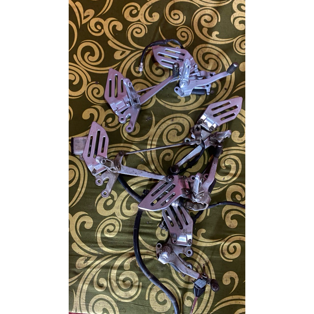 Step Depan R15 v2 Original