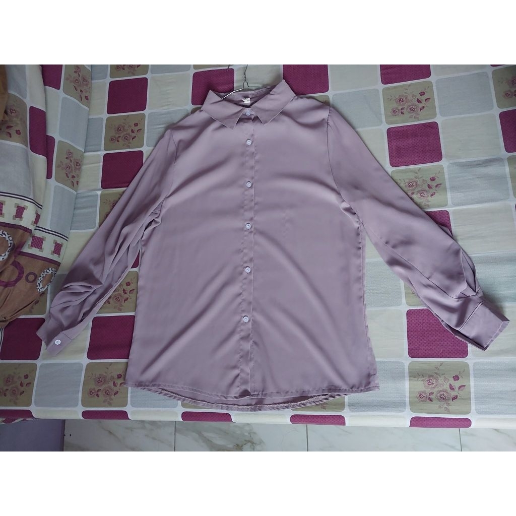 Preloved kemeja wanita warna lilac