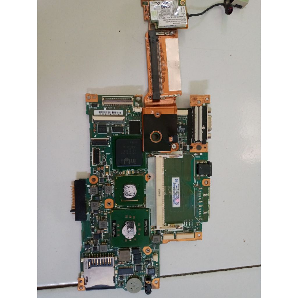 motheboard laptop jadul toshiba r205_pcb chip 1