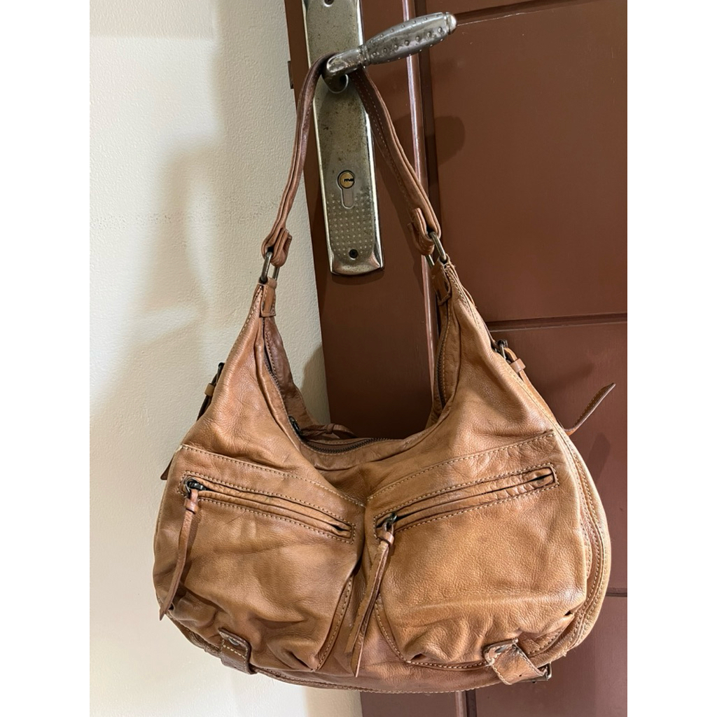 Tas Preloved Kulit Asli Hobo Bag Shoulder Bag Gjili