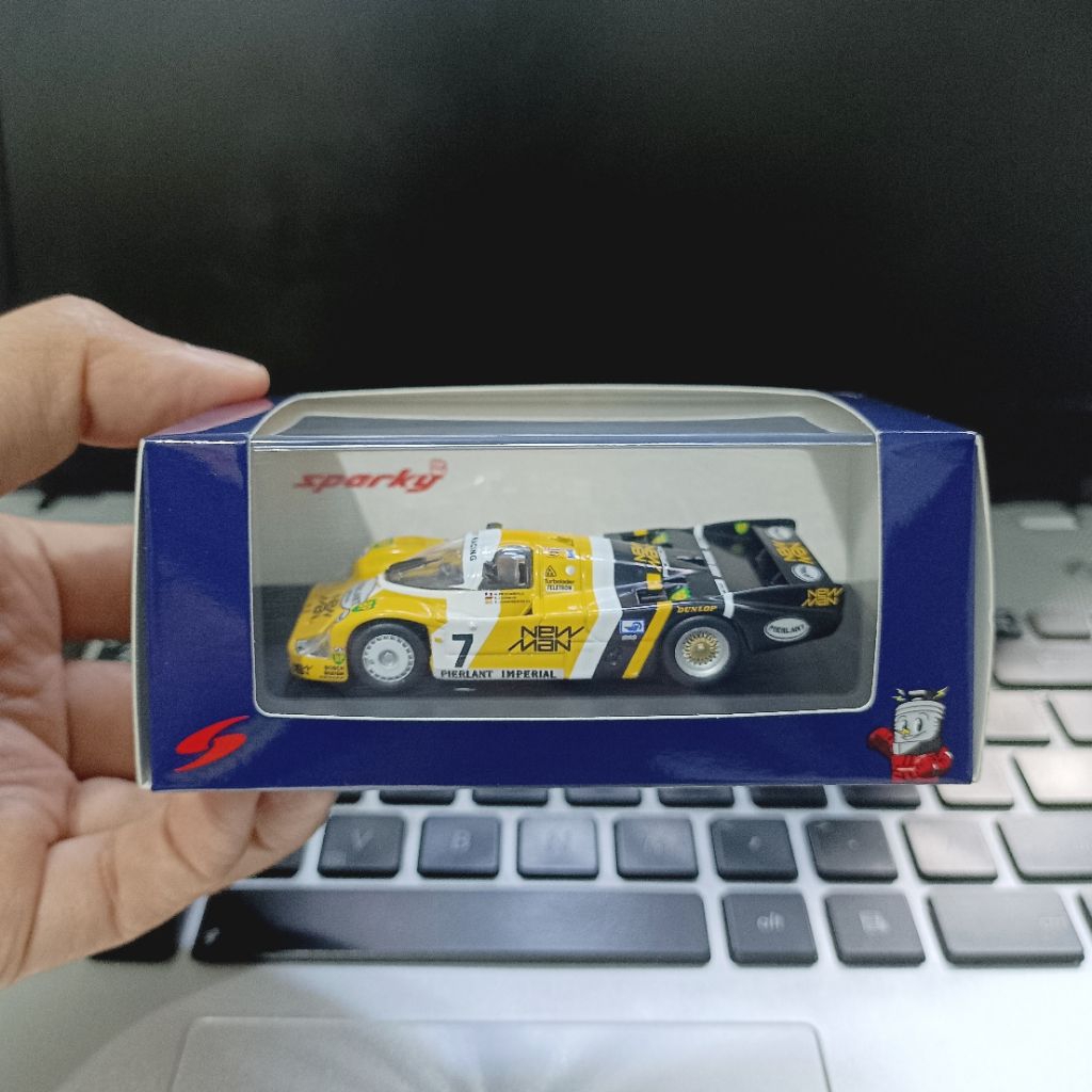 Diecast Spark Sparky 1/64 Porsche 956 no 7 Lemans 1984 Winner