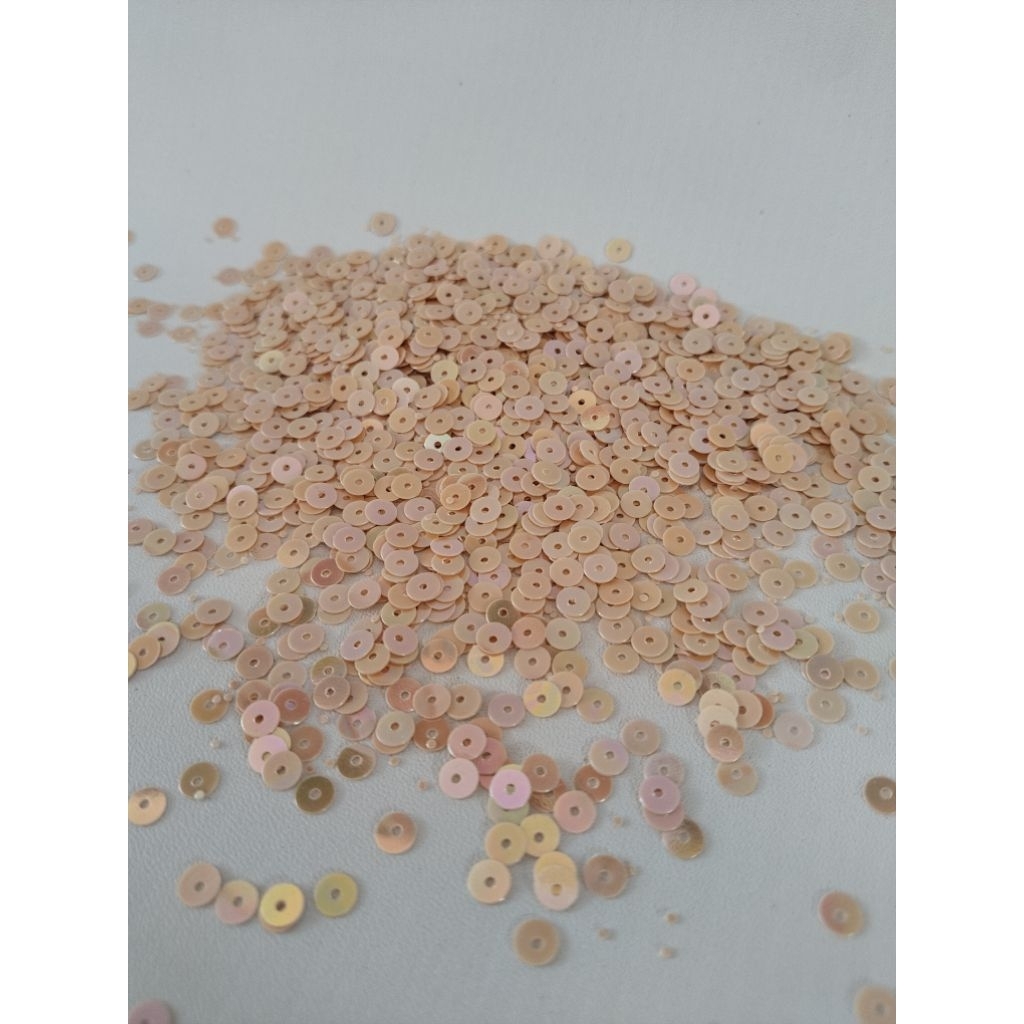 Payet Piring/Piringan/Sequin 4mm Aneka Warna, Kemasan 10gr.