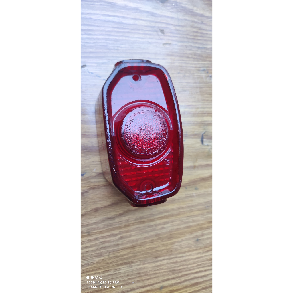 Mika stop lamp belakang yamaha v75 kaca lampu stop yamaha v75 original