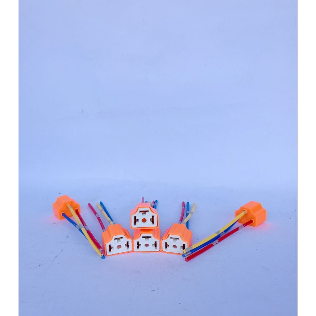 Soket Keramik Lampu H4 Kabel 3 – Socket Bohlam Headlamp Mobil Tahan Panas