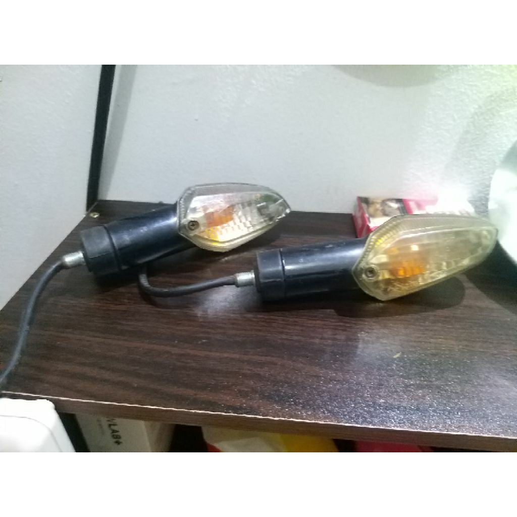 lampu sein cbr k45a