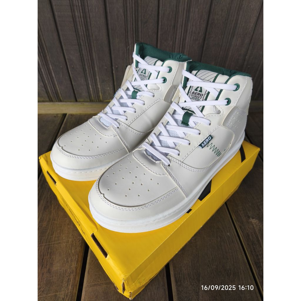 Aerostreet Hoops High 2.0 Putih Putih Hijau Tua