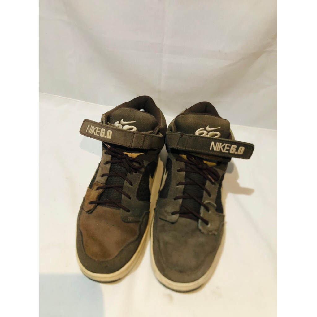 sepatu sport/sneakers merk Nike kw uk 40