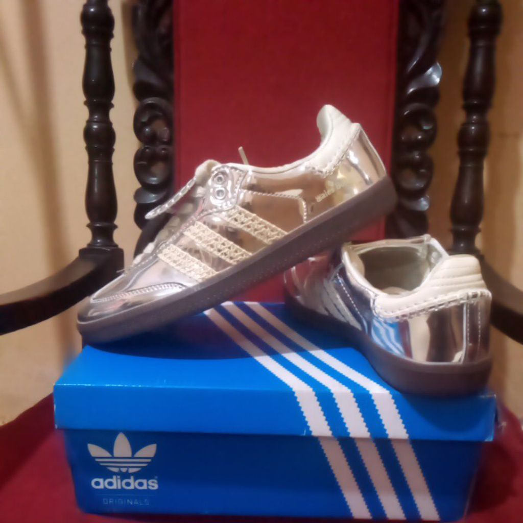 SEPATU RUNNING/CASUAL/SNICKERS PRIA WANITA