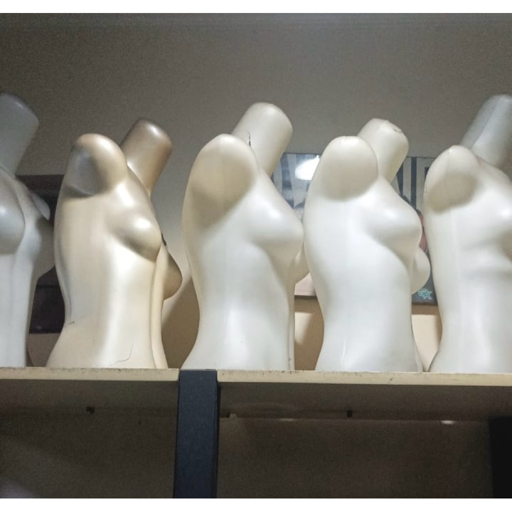 Manekin Badan Wanita Bahan Plastik
