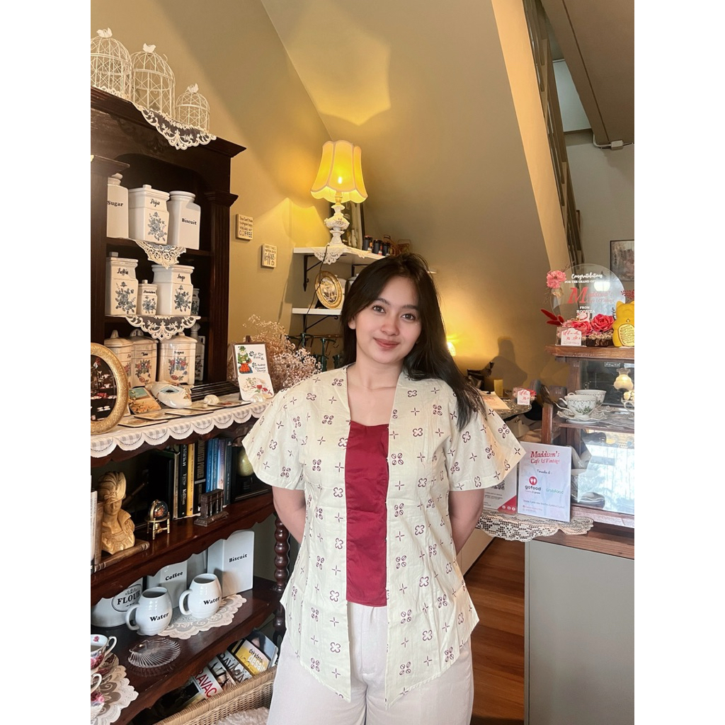 Kebaya Modern Kutu Baru Mix Batik - SakaRuna