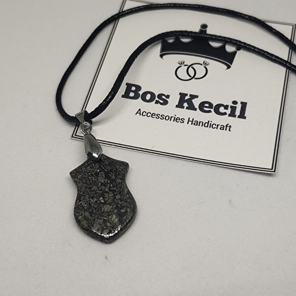 liontin terompah batu badar perak asli alam 100% / kalung liontin batu badar perak terompah asli nat