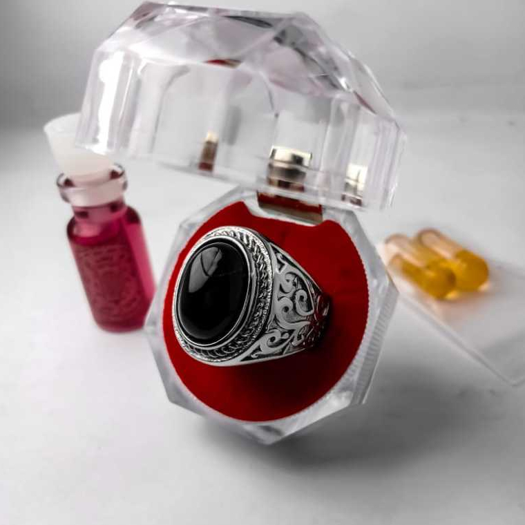 Cincin batu akik kecubung wulung, hitam tembus ungu, ring titanium, tahan lama & nyaman