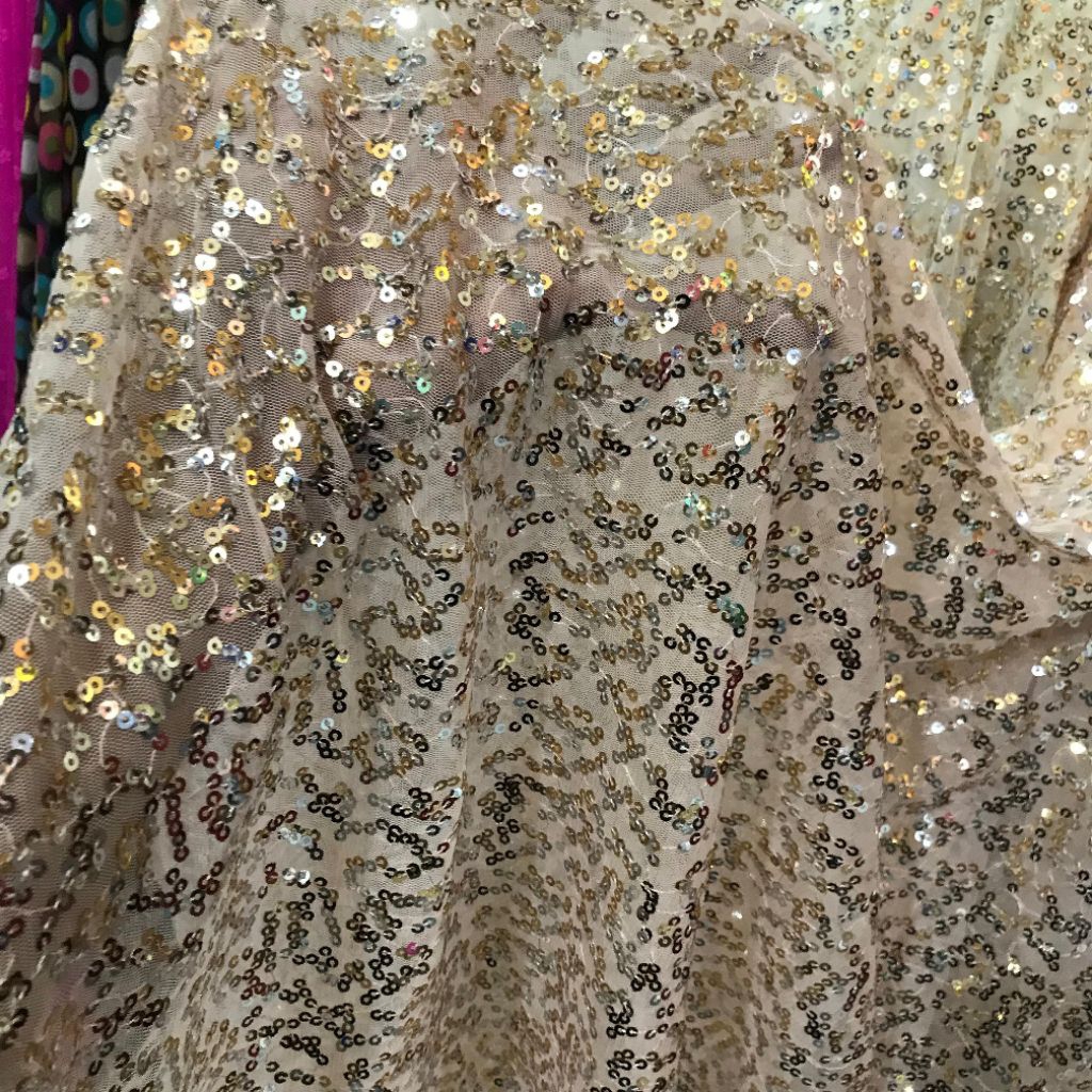 kain tille payet sequin - kain 1000 Payet - kain tulle payet - kain butik - kain kebaya