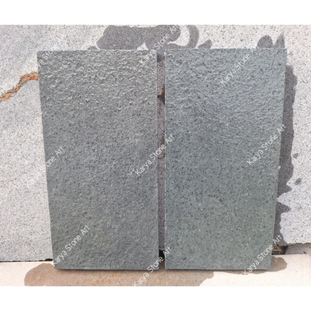 Batu Alam Andesit Brush 20x40x2m Abu2 Tulungagung