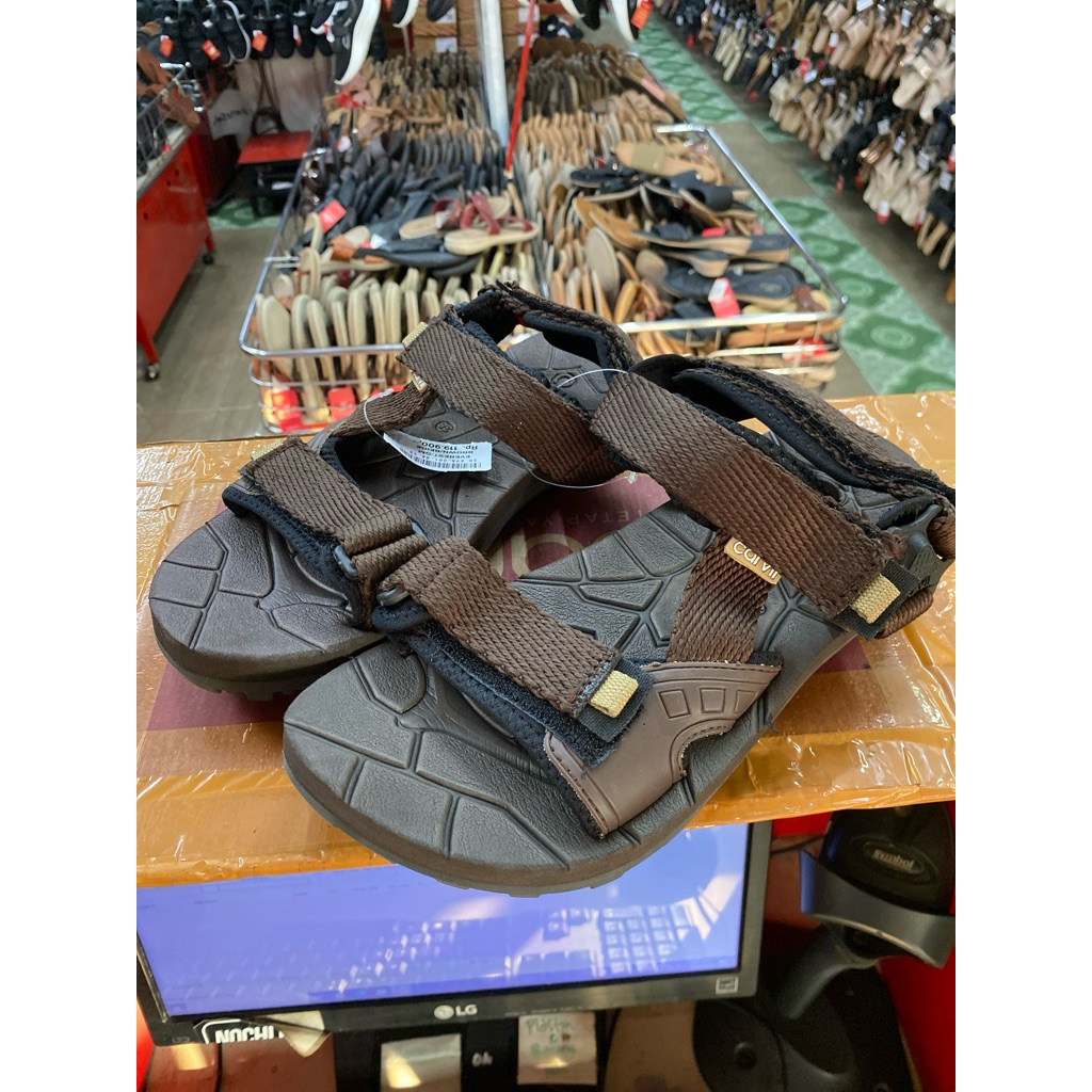 Carvil Sandal Gunung Pria Everest