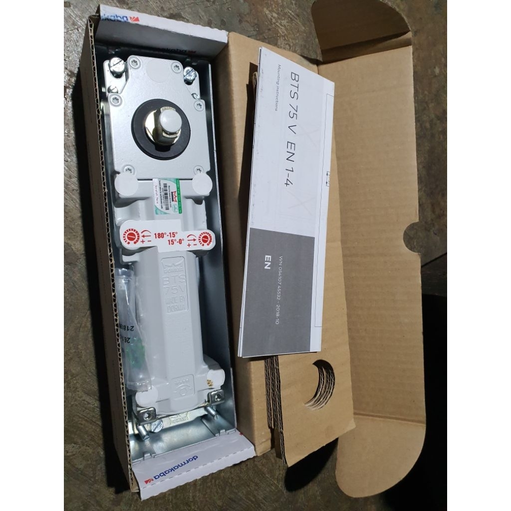 Floor hingga Dorma BTS 75V / engsel lantai / engsel tanam / pintu kayu, alumunium, kaca /aksesori al