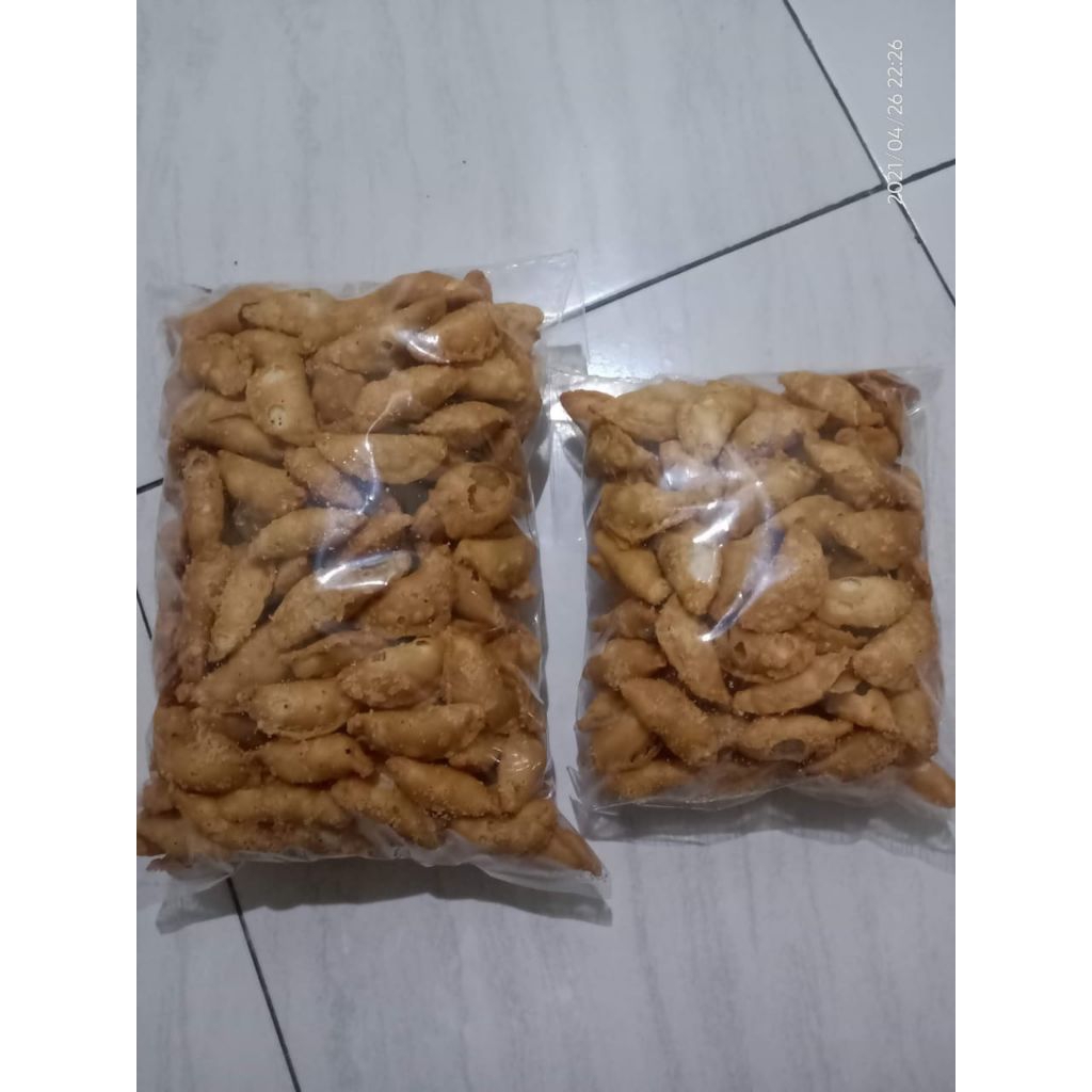 PASTEL ABON KERING Renyah Gurih Manis, PASTEL ABON 500gram,250gram