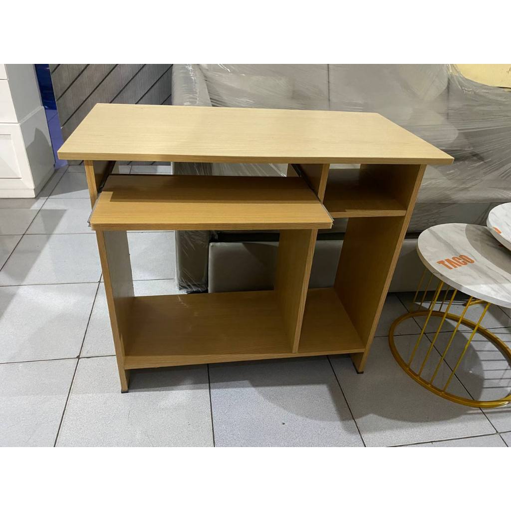 MEJA KOMPUTER LMC 81