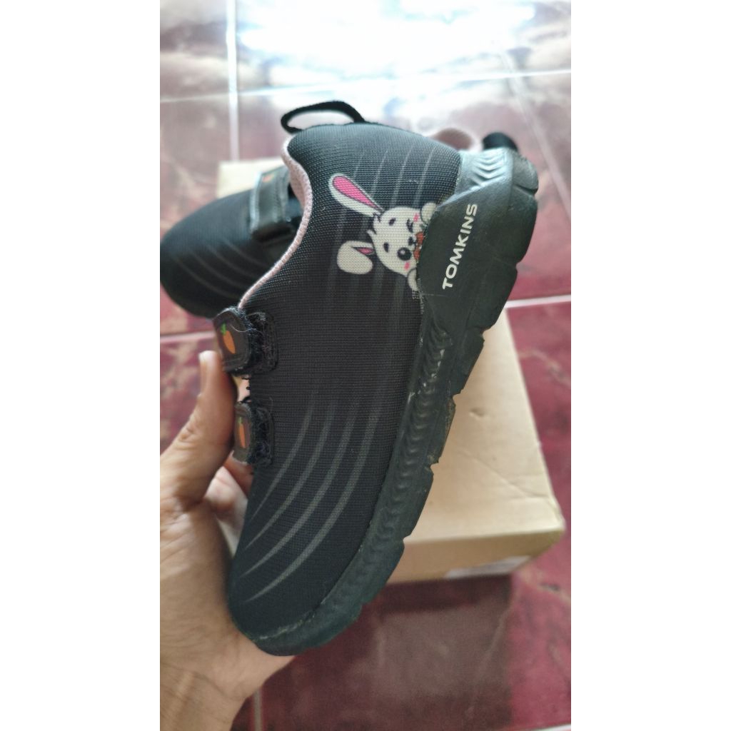Tomkins sepatu anak perempuan (PRELOVED/SECOND)