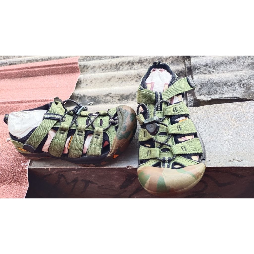 sandal anak keen