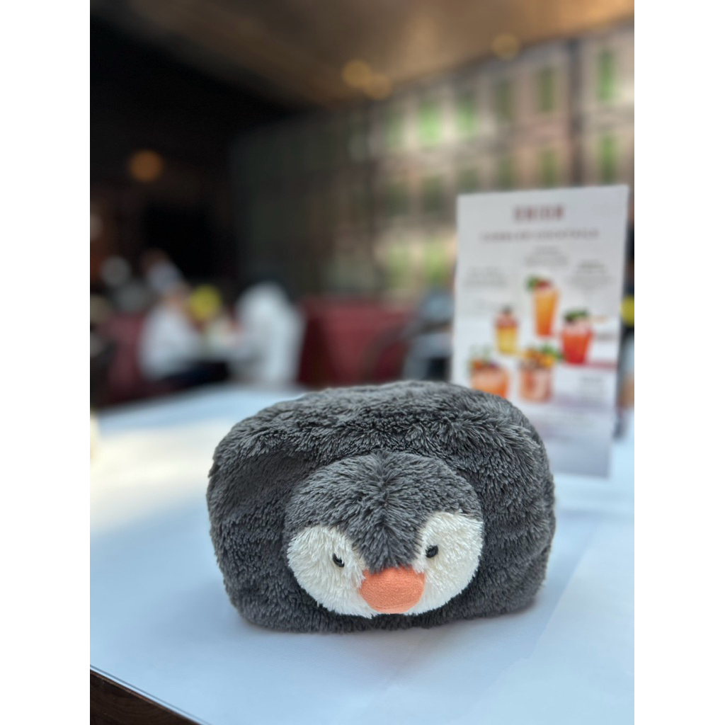 jellycat pouch pengiun NWT