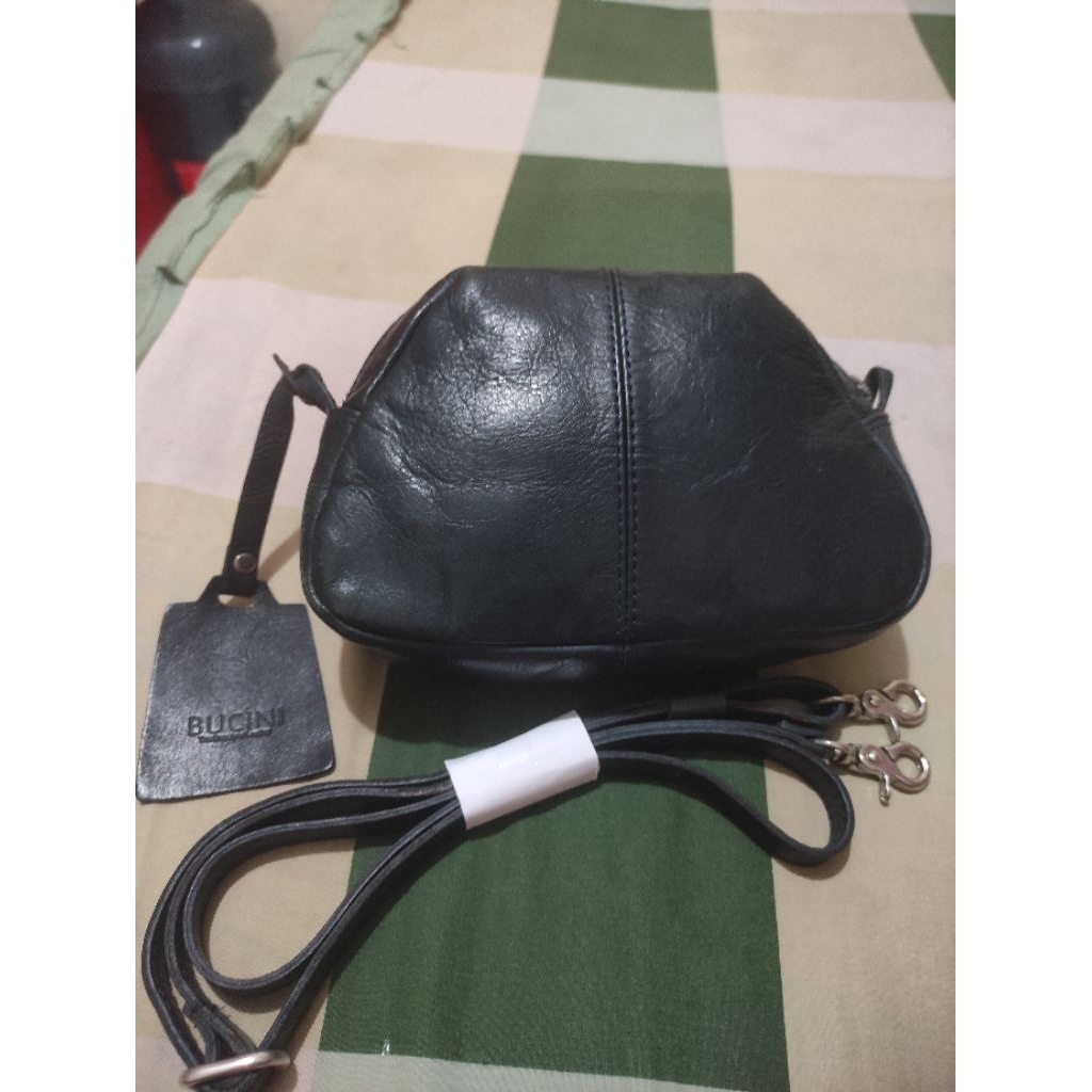 Tas Bucini preloved