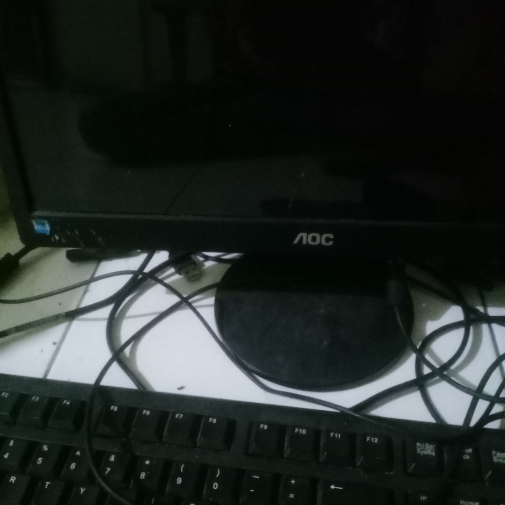 1 set pc/komputer eks pribadi kondisi bekas/preloved (part l)