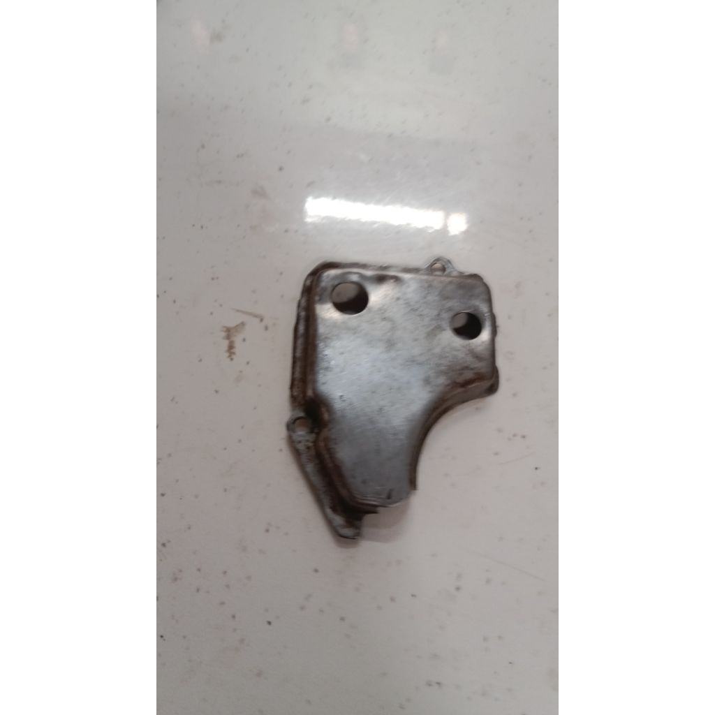 tutup pompa oli suzuki rc100/80 tornado gs/gx