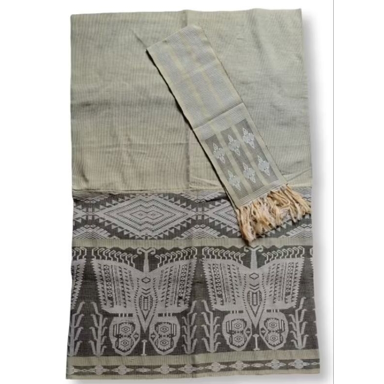Preloved Pahikung Sarong East Sumba Kain Sarung Tenun