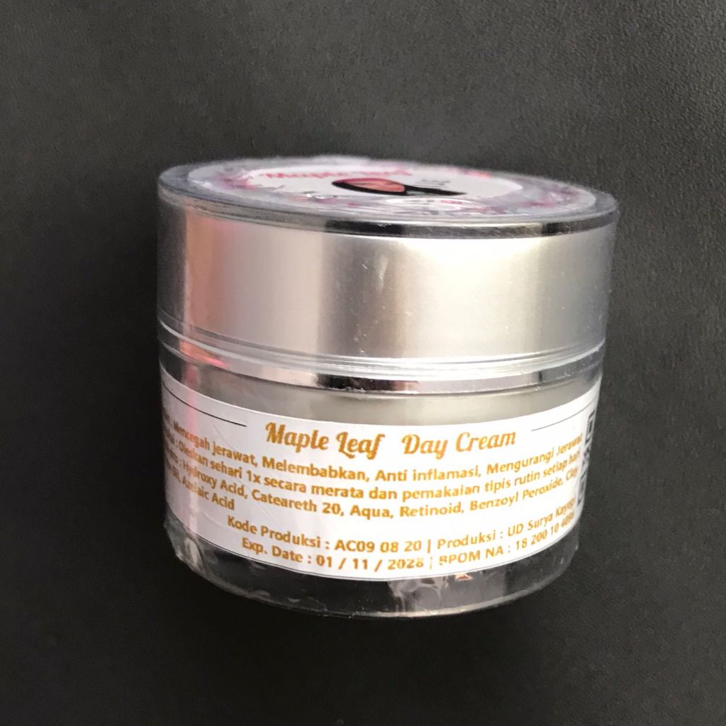 CREAM SIANG/CREAM MALAM  MAPLE LEAF SKINCARE BPOM Menghilangkan flek hitam/Jerawatan