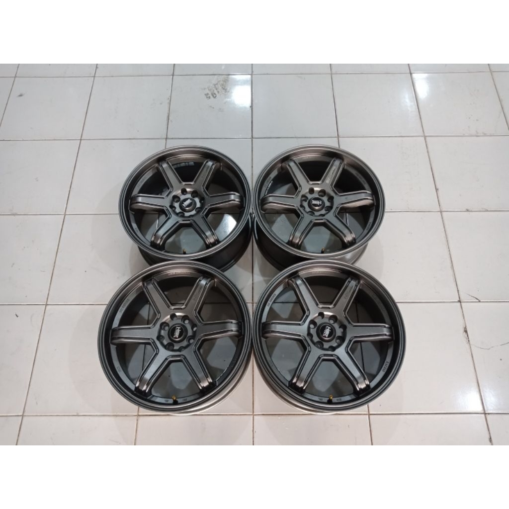 Velg Mobil Second Hsr Minas Ring 18 Lebar 8 pcd 4x100/114,3 Et40