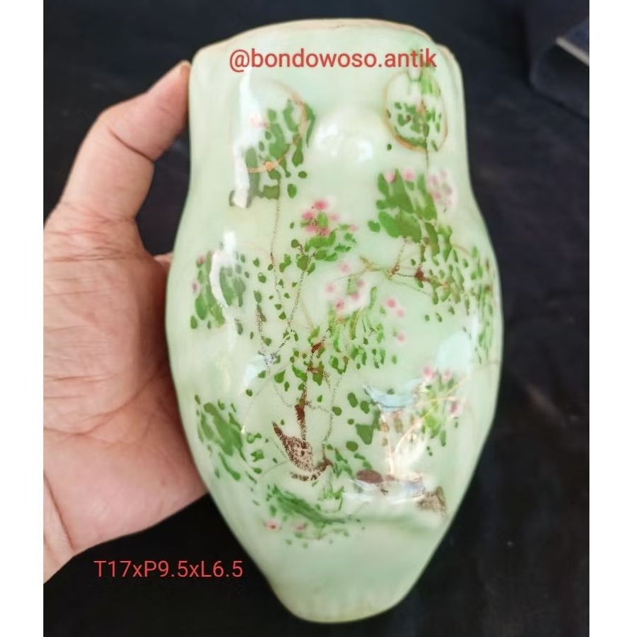 Vas dinding antik Celadon