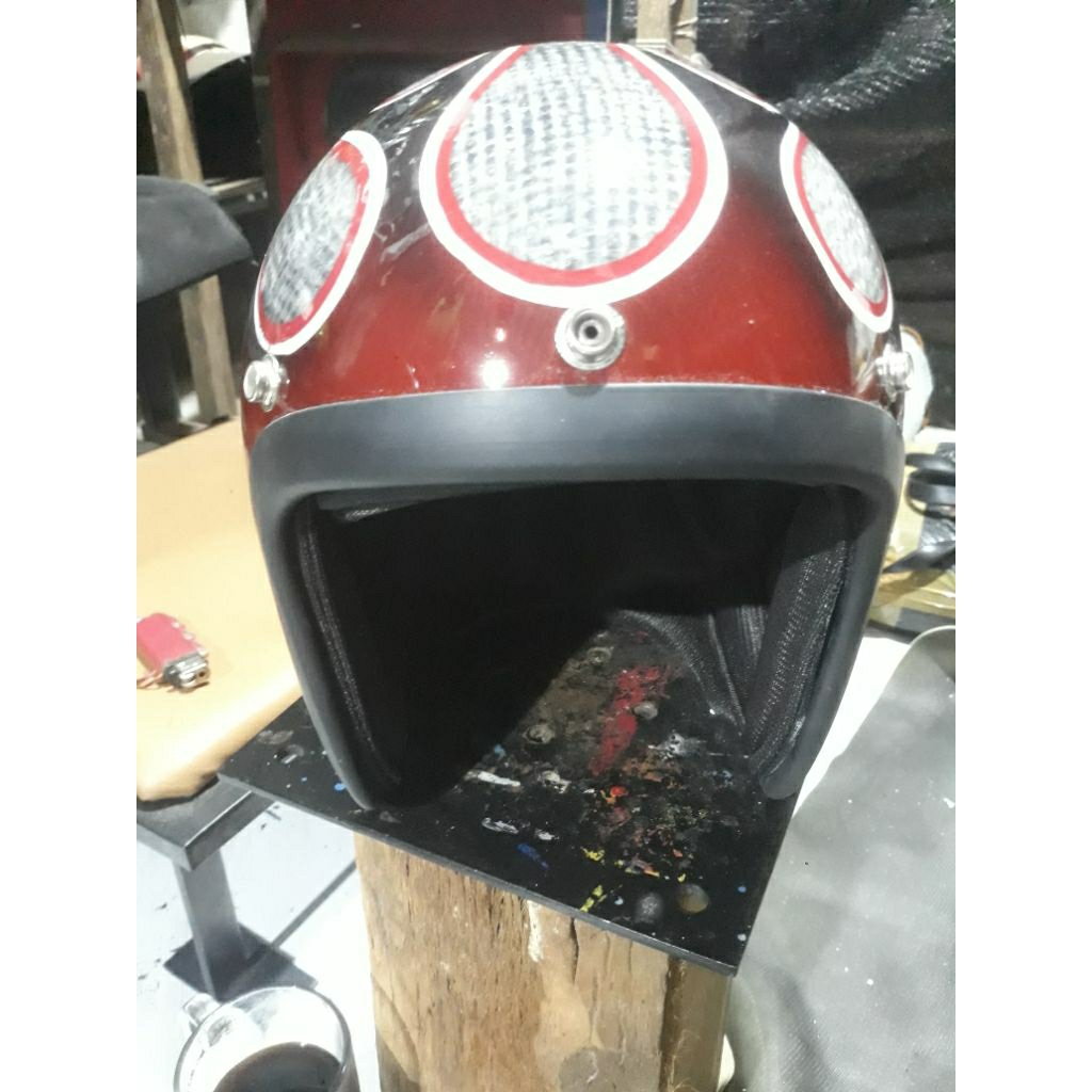 Helm Slim motif api