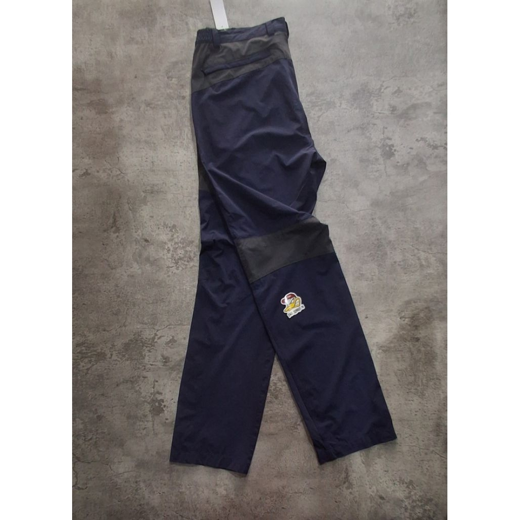 CELANA OUTDOOR TNF